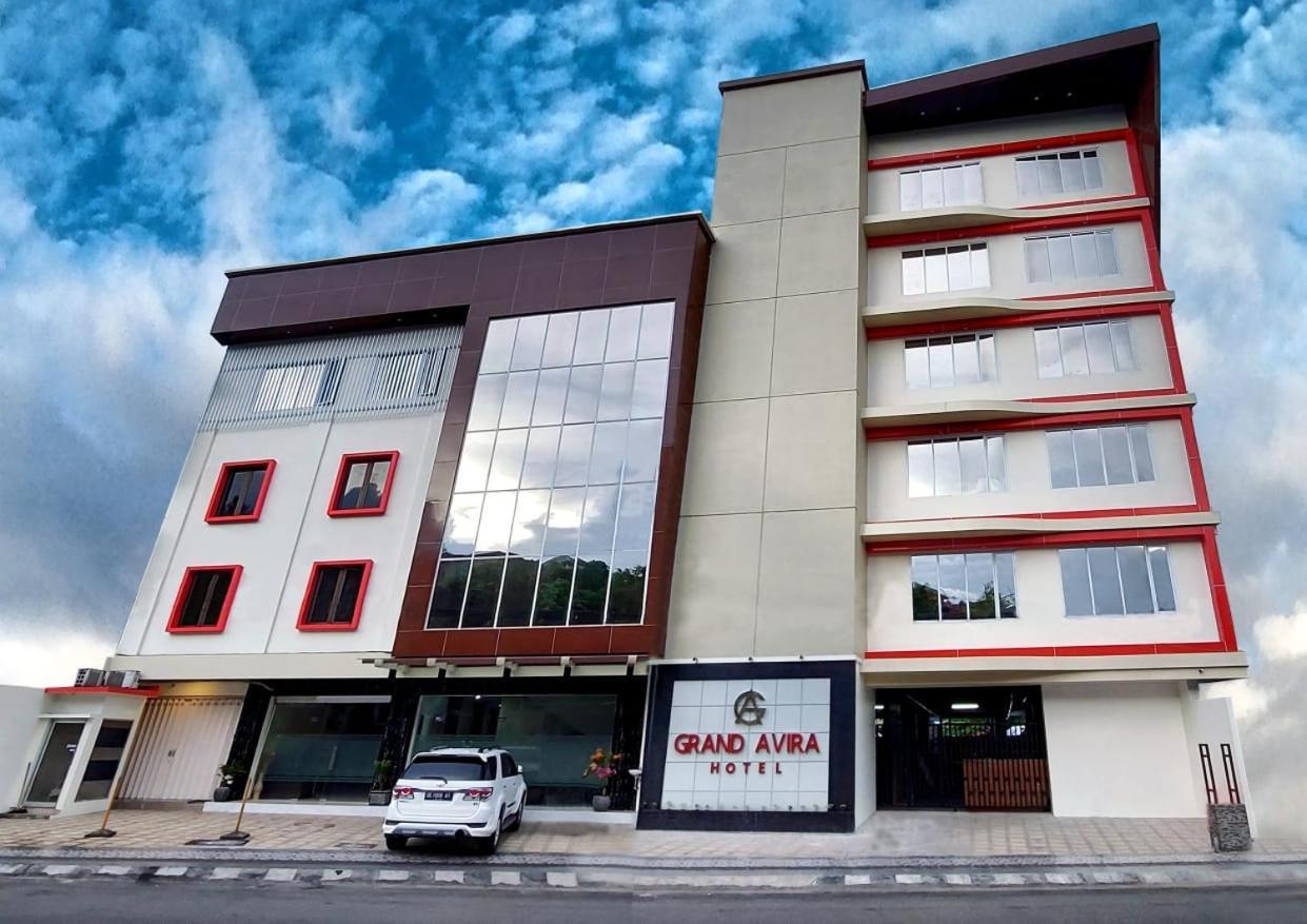 Grand Avira Hotel Batu Merah Exterior foto