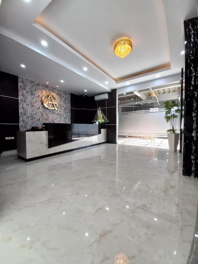 Grand Avira Hotel Batu Merah Exterior foto